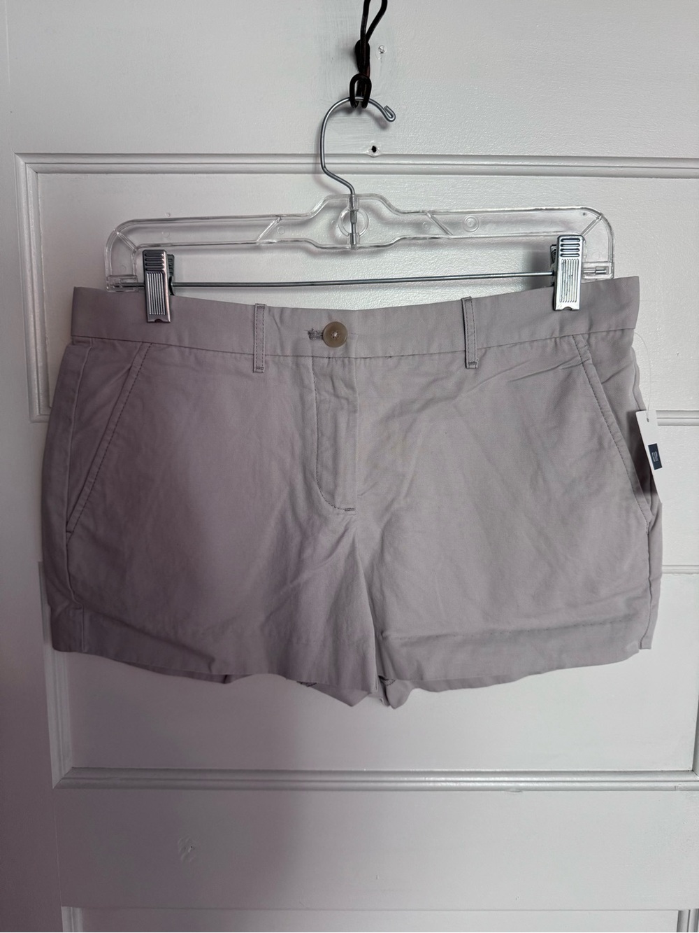 GAP Women's Tailored Bermuda Shorts in Light Taupe